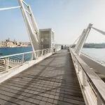 Modern 3 Bedroom In Central Apartment Sliema
