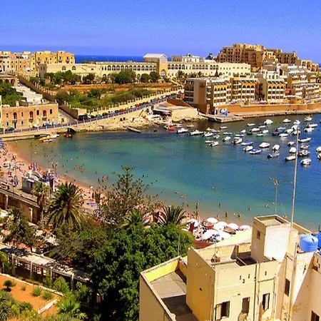 Apartment Modern 3 Bedroom In Central Sliema