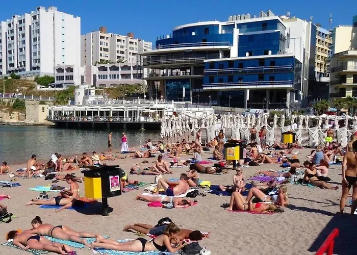 アパート Modern 3 Bedroom In Central