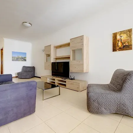 Modern 3 Bedroom In Central * Sliema